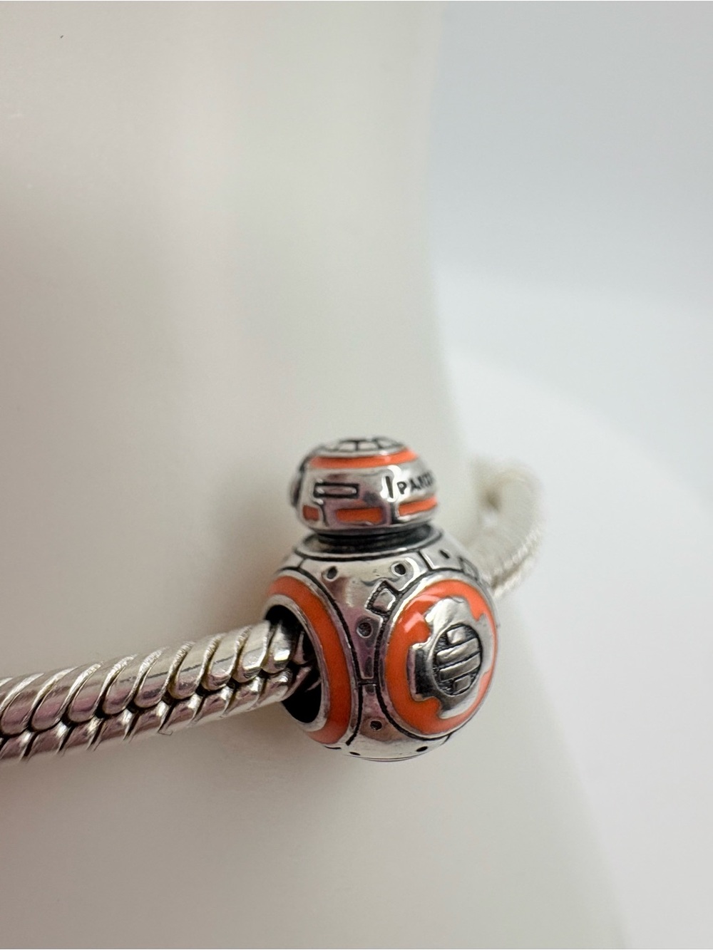 Pandora Star Wars BB-8 Charm Bead - Picture 8 of 8